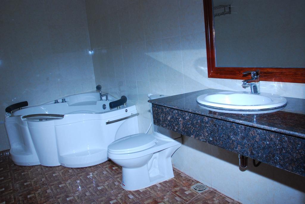 Emerald Bb Battambang Hotel Zimmer foto
